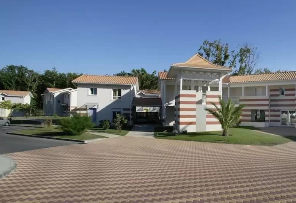סולאק-סור-מר Maison 3 Chambres Avec Piscine Proche Plage מראה חיצוני תמונה